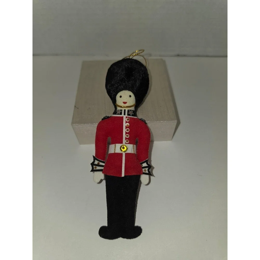 St. Nicolas Handmade Guardsman Christmas Decoration red felt‎ uniform